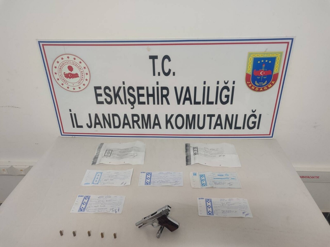 Eskişehir'de tefecilik operasyonunda bir şüpheli yakalandı