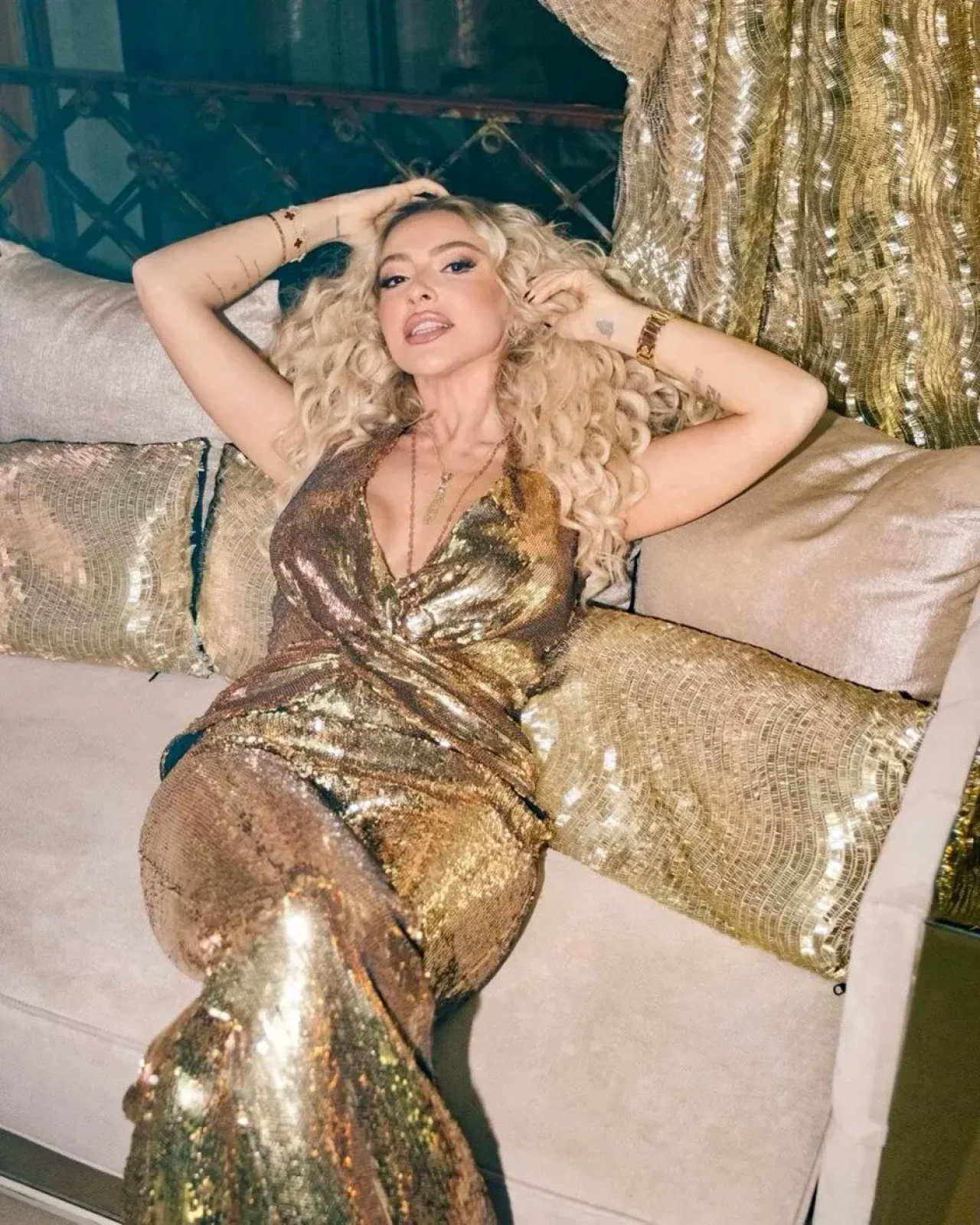 Hadise 39'ncu yaşını ihtişamlı bir partiyle kutladı 2