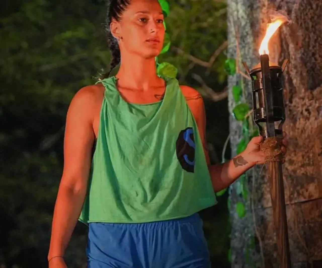 Survivor 2025 Adasında Kavga Çıktı! Merve’nin "Ağzınla Burnunun Yerini Değiştiririm" Sözleri Gecenin Olayı Oldu! 3