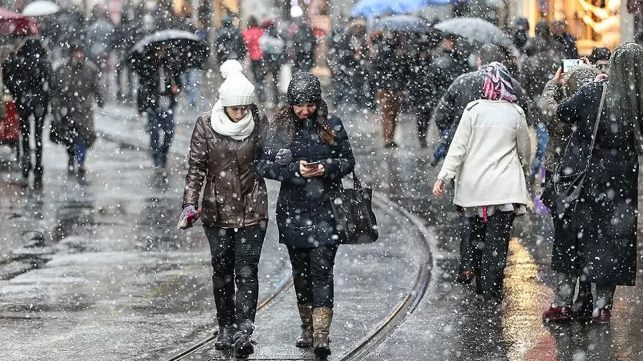 Kar Yağışı Başlıyor! 17 Ocak 2025 Cuma Günü Hangi İllere Lapa Lapa Kar Yağacak? 5