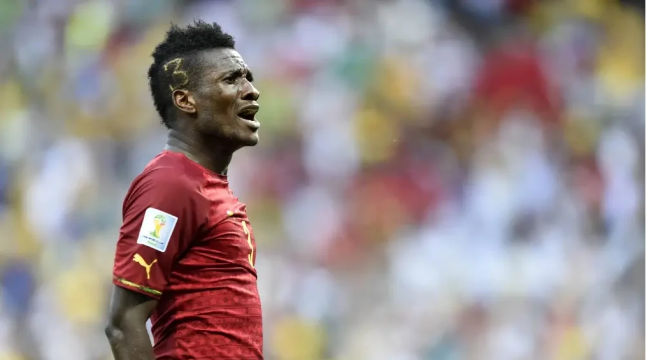 Asamoah Gyan, Milyonlarca Dolar Kazanırken Şimdi Bir Ay Yemek Parasıyla Hayatta Kalıyor! 2