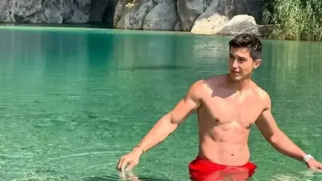 SURVIVOR Mevlüt'ün Neden Kadrodan Çıkarıldığı Ortaya Çıktı! Yedeklerden Bile Gönderildi… 5