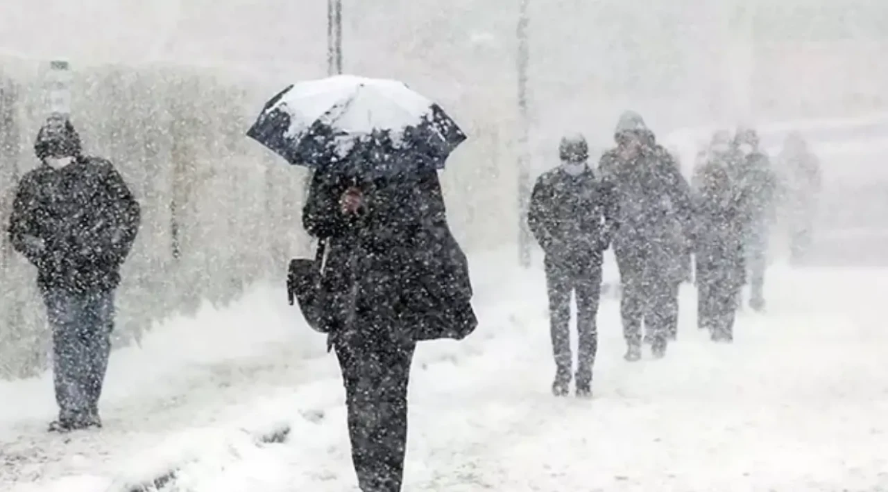 İstanbul için kar alarmı! Yoğun kar yağışı kapıya dayandı 4