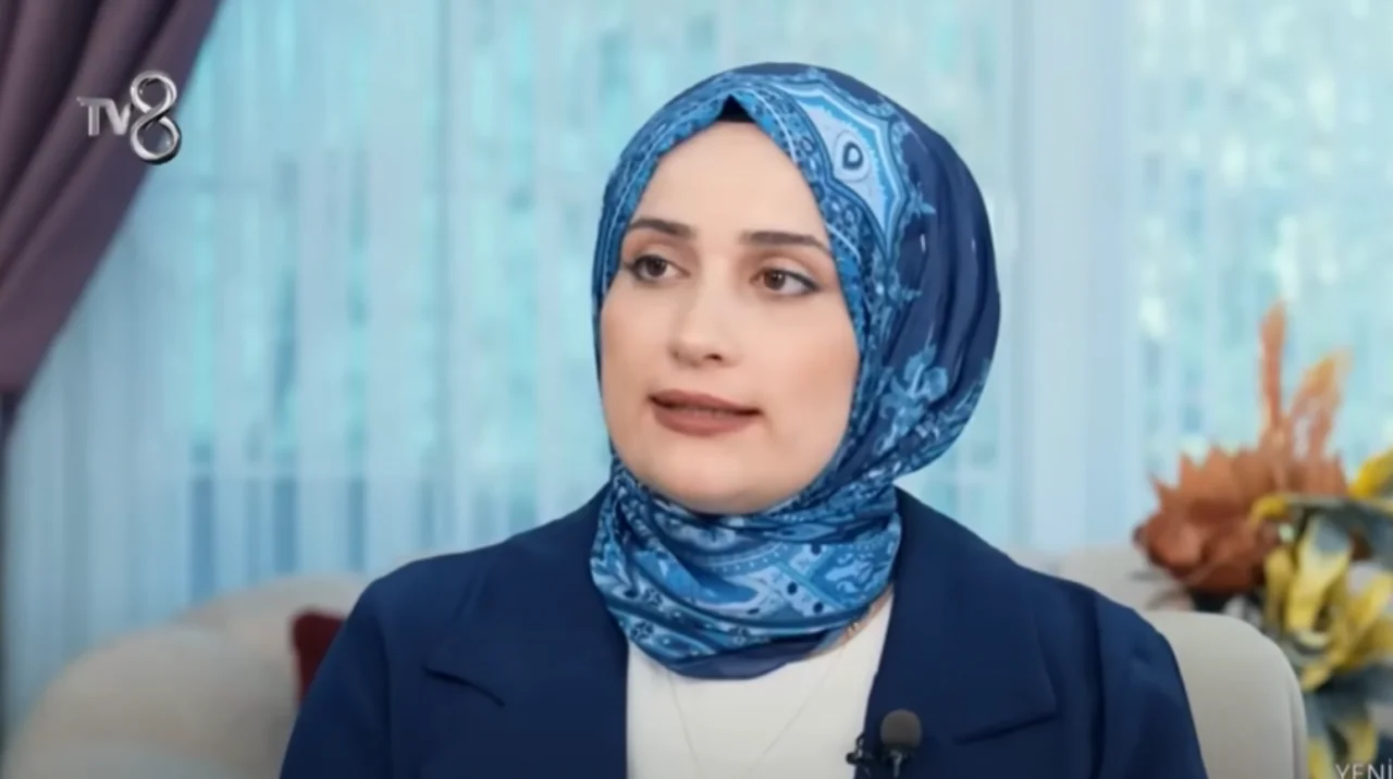 Zuhal Topal'la Yemekteyiz Elif kimdir? Yemekteyiz Elif Çiçek aslen nereli, kaç yaşında ve mesleği ne?