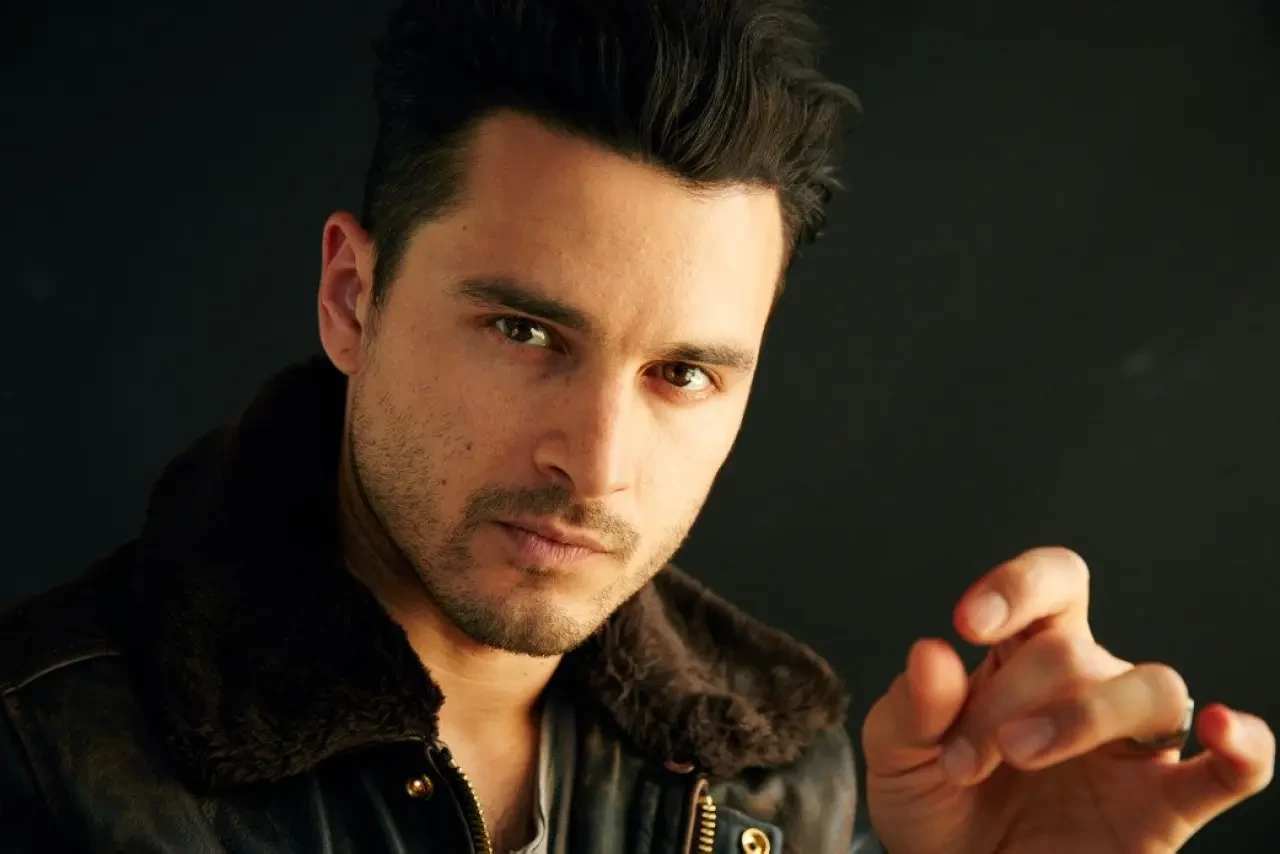 Michael Malarkey Kimdir, Aslen Nereli? Michael Malarkey Hangi Dinden, Müslüman mı?