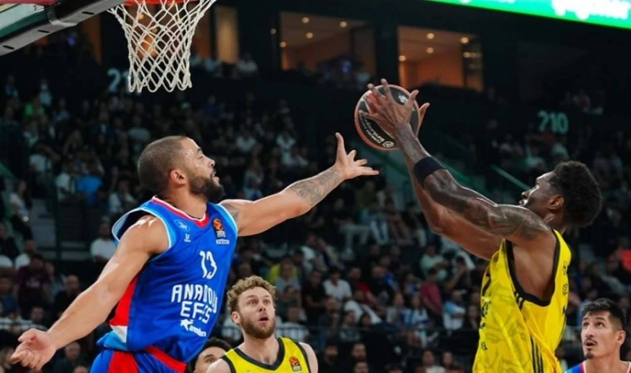 Fenerbahçe Beko - Anadolu Efes Maçı Saat Kaçta, Hangi Kanalda, Şifresiz mi?