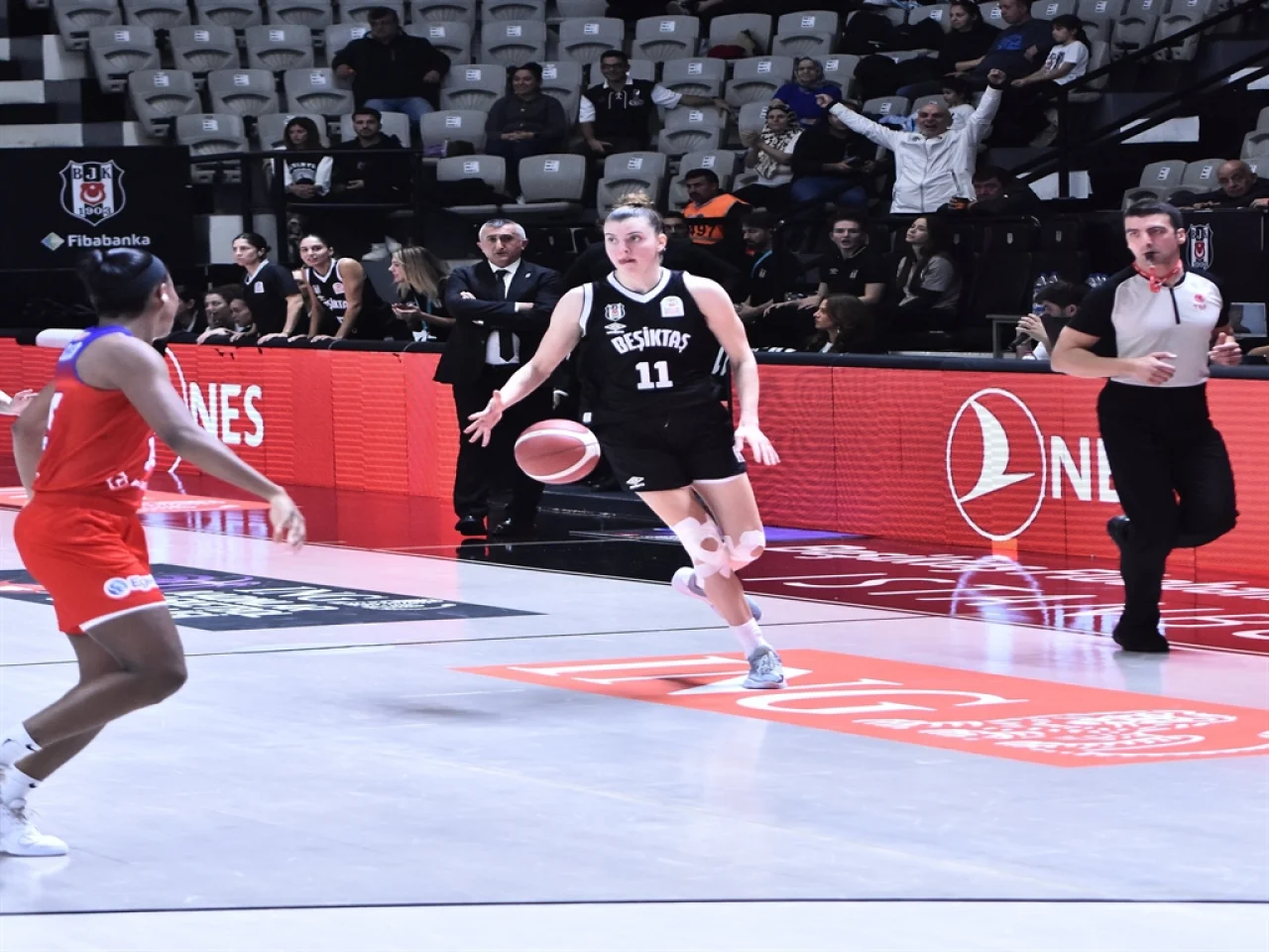 Beşiktaş Kadın Basketbol Takımı, Botaş’ı 94-67 mağlup etti