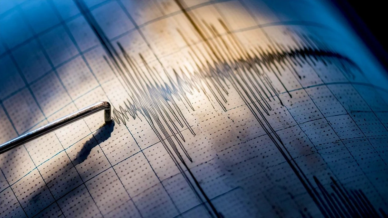 Akdeniz'de 4.0 büyüklüğünde deprem! 17 Kasım 2024 Pazar