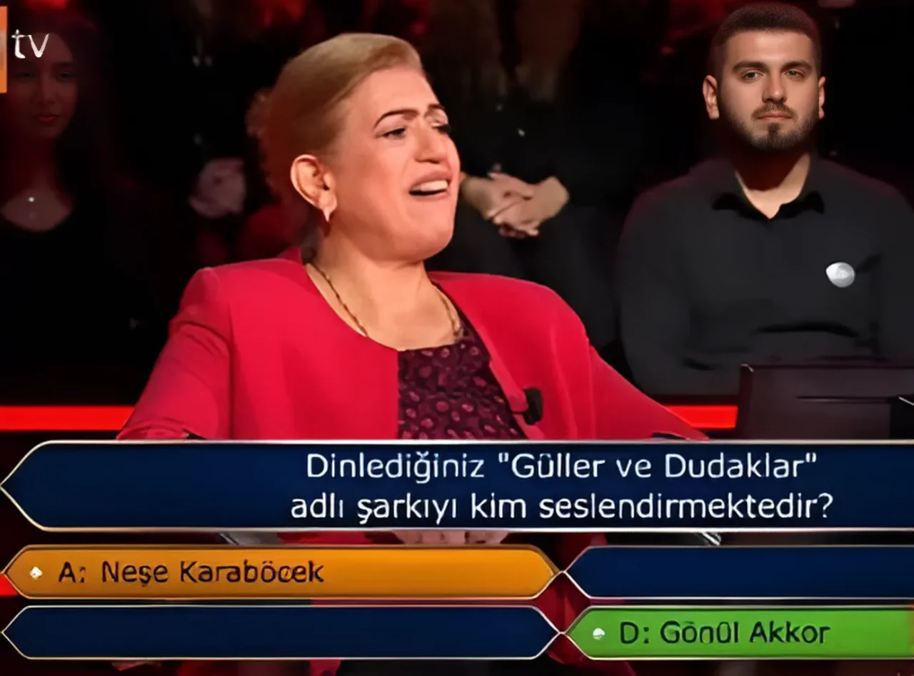 Güller ve Dudaklar Şarkısını Kim Seslendirmektedir?