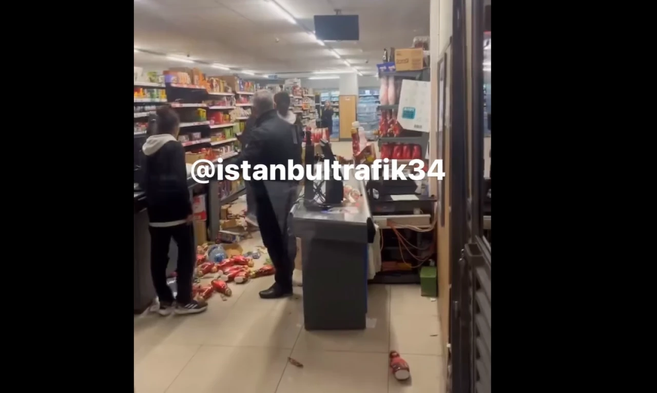 Gaziosmanpaşa’da zincir markette panik anları! Çalışan, hırsızları markete kilitledi!