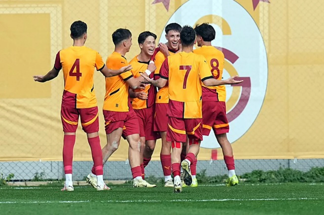 Tarihi Maç! Galatasaray’dan Fenerbahçe’ye 8-1’lik Şok!