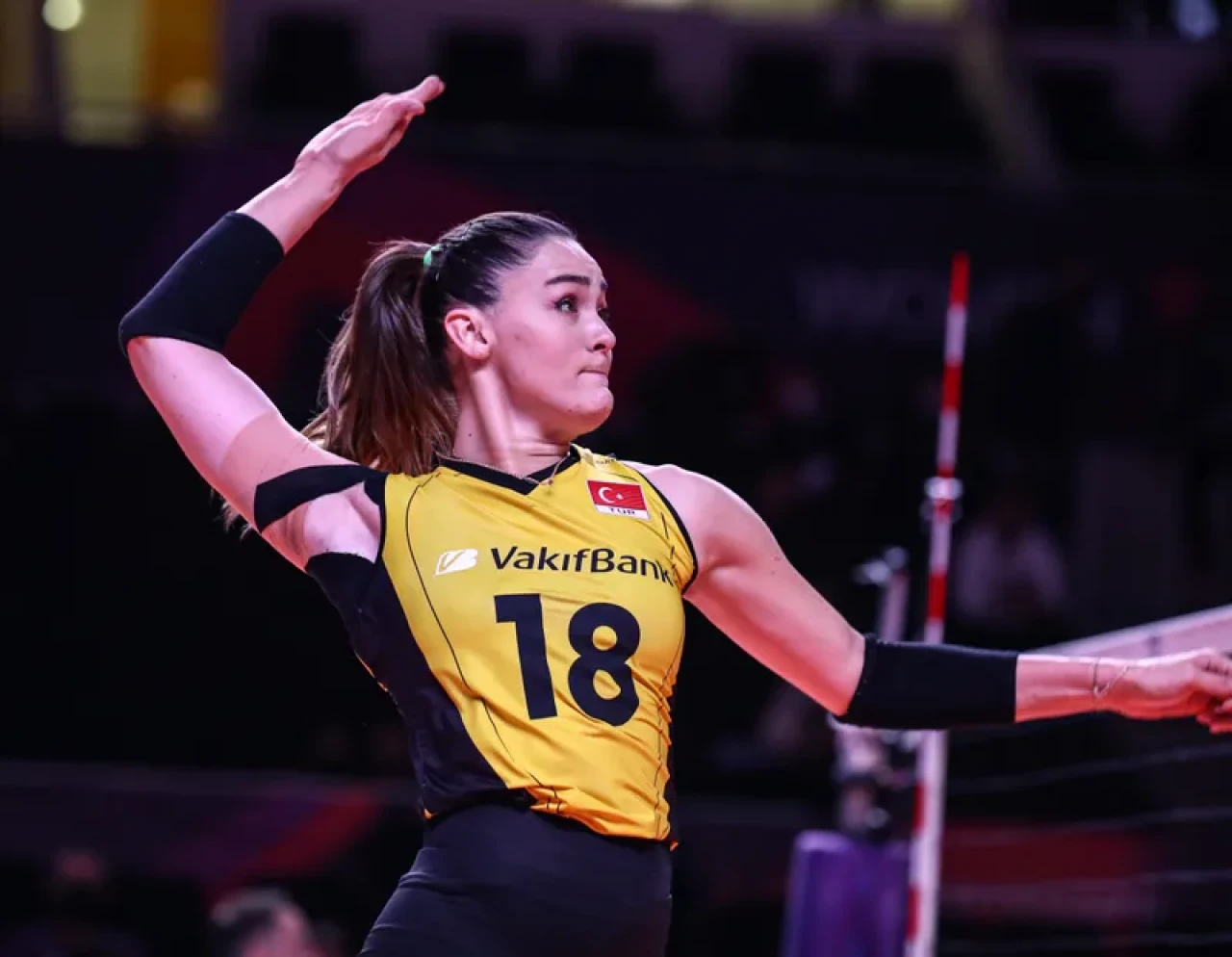 Zehra Güneş Vakıfbank’tan Ayrılacak Mı? Yeni Takım Belli Oldu Mu?