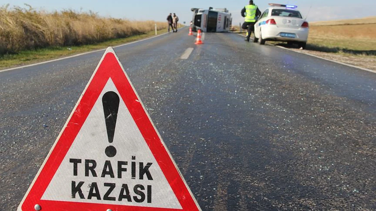 Diyarbakır'da Zincirleme Trafik Kazası! 13 Araç Birbirine Girdi: 9 Yaralı