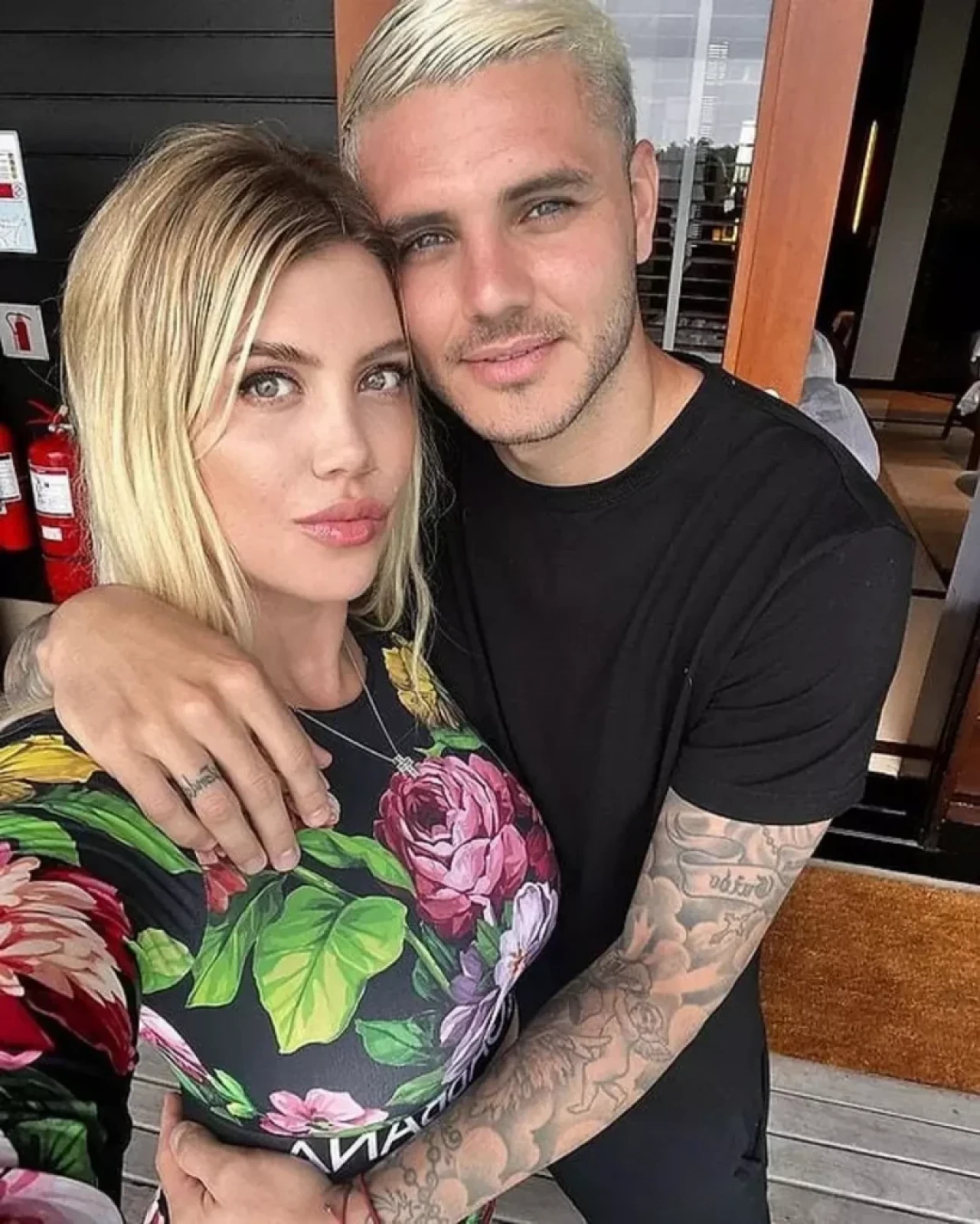 Wanda Nara  Eski Eşi Maxi Lopez ve Sevgilisi L-Gante ile Kahvaltı Yaptı! Sosyal Medyada Gündem Oldu