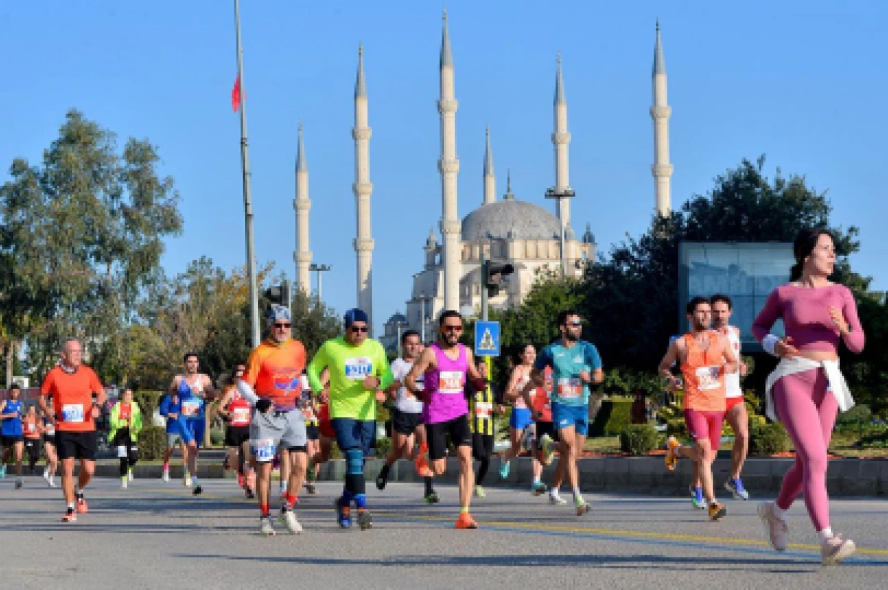 Uluslararası Adana Kurtuluş Yarı Maratonu 5 Ocak'ta: 3 Bin 795 Katılımcı ve 1 Milyon Lira Ödül!