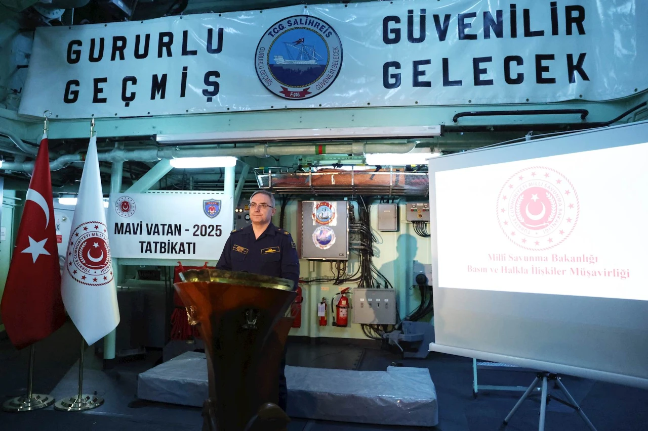 MSB Haftalık Basın Toplantısı Mavi Vatan-2025 Tatbikatı Dolayısıyla Aksaz’da TCG Salihreis Fırkateyni’nde Gerçekleştirildi!