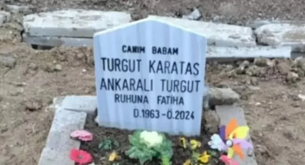 Mezar Taşı Yazısı Aileyi Karıştırdı: Ankaralı Turgut’un Çocuklarından Şok Kavga!