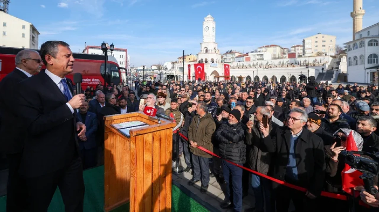 Özgür Özel’den Arabaşı Hesabı! "Geçen Yıl Asgari Ücretle 71 Kaynardı, Şimdi Ancak 44!"