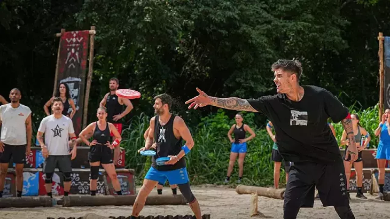 Survivor 8 Ocak 2025 Barış mı Adilhan mı Elendi, Adaya Kim Veda Etti?