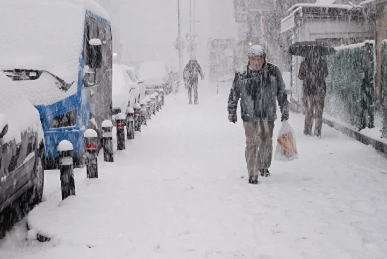 1 Ocak Okullar Tatil Mi, Kar Tatili Olan İller Hangileri? Valilik Son Dakika Kar Tatili Açıklaması!