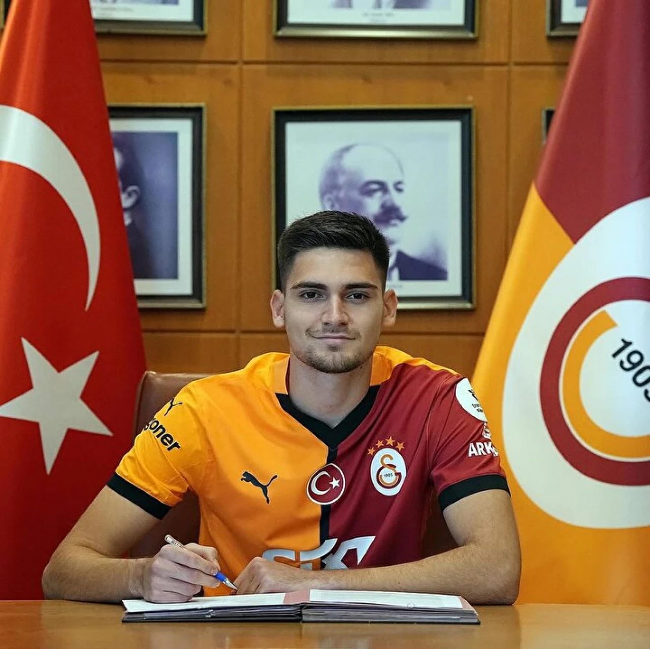 Galatasaray Oyuncusu Ali Yeşilyurt Kimdir? Kaç Yaşında, GS ile Yeni Sözleşme Mi İmzaladı?