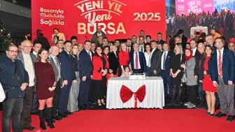 Bursa Büyükşehir Belediye Başkanı Belediye Çalışanlarıyla Yeni Yılı Kutladı