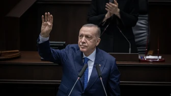 Cumhurbaşkanı Erdoğan, CHP'nin öngörüsüzlüğünü izletti ayakta alkışlandı