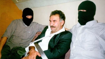 Musa Alioğlu Öcalan’ın Türkiye’ye Getirilişi Ele Aldı! Unutulan Tarihi Operasyonun Detaylarını Yazdı!..