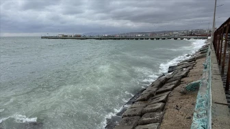 Tekirdağ'da Poyraz Ulaşımı Olumsuz Etkiledi! Uçuşlar İptal Edildi Mi, Poyraz Etkisini Ne Kadar Sürdürecek?