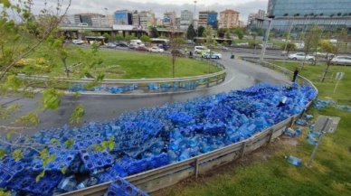 Yüzlerce damacana yola saçıldı