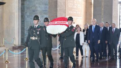 TBMM Başkanı Kurtulmuş'tan Anıtkabir'e ziyaret