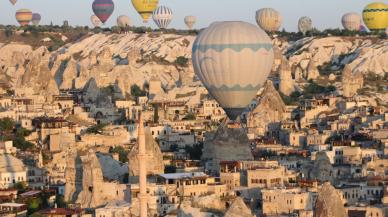 Kapadokya'daki balon turu fiyatları dudak uçuklatıyor