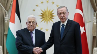 Cumhurbaşkanı Erdoğan, Filistin Devlet Başkanı Abbas ile bir araya geldi