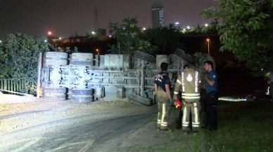 Feci kaza! Kontrolden çıkan hafriyat kamyonu devrildi: 1 yaralı