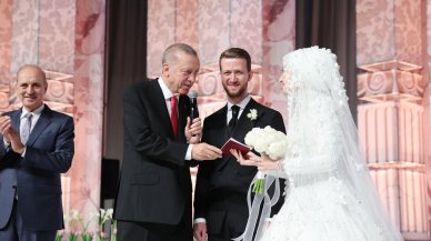 Cumhurbaşkanı Erdoğan yeğeninin nikah törenine katıldı