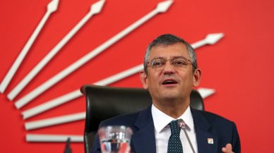 Özgür Özel eski CHP'li vekillerle bir araya geldi