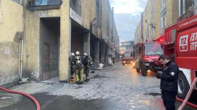 Bayrampaşa'da Sanayi Sitesi'nde aynı anda iki yangın