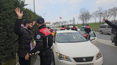 Şüpheli gördükleri otomobilin içinden uyuşturucu çıktı