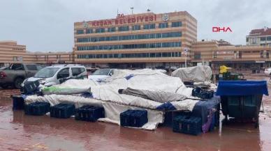 Yağış nedeniyle halk pazarı kurulamadı