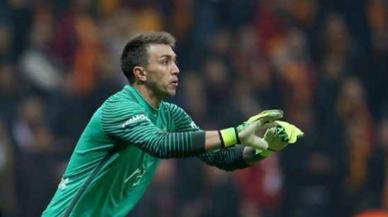 Muslera milli takım kariyerini noktaladı