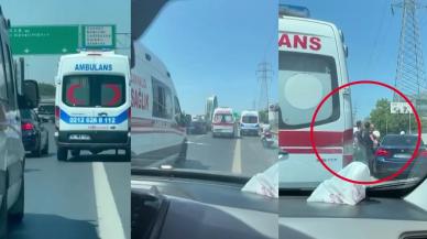 Bağcılar'da ambulansa yol vermeyen sürücü yol kesip kavga çıkardı!