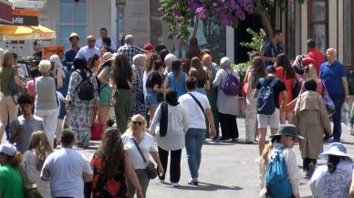 Bayram tatilinin son günlerinde Büyükada'da yoğunluk devam ediyor