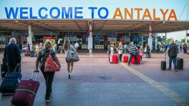 Yılın en çok uçuşu ve yolcu sayısı Antalya Havalimanı'nda yaşandı