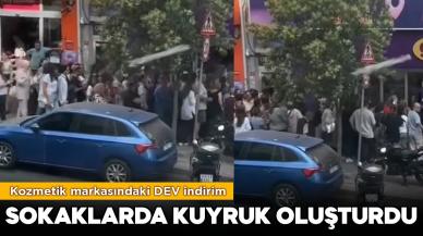 Kozmetik markasındaki dev indirim sabah saatlerinde mağaza önlerinde kuyruk oluşturdu!