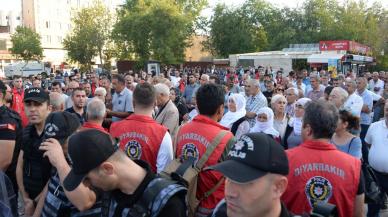 DEM Partililerin TSK ile ilgili sözlerine müdahale: Emniyet amiri basın açıklamasını yarıda kesti