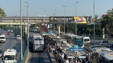 15 Temmuz Şehitler Köprüsü'nde metrobüs arızası