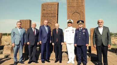 Cumhurbaşkanı Erdoğan'dan Ahlat'ta Selçuklu mezarlığına ziyaret