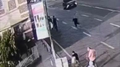 Şişli'de polis aracı kaldırımdaki iki kadına çarptı: 1 ölü