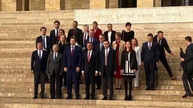 Özgür Özel ve SDP Eş Genel Başkanı Klingbeil, Anıtkabir'i ziyaret etti