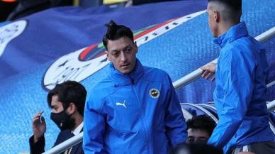 Mesut Özil'den Vitor Pereira'ya sert tepki! Yeleğini fırlattı...